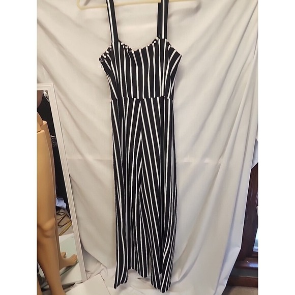 J Justify Jumpsuit Women's Large Black White Striped Stretchy Strapless Modern! - Picture 7 of 9